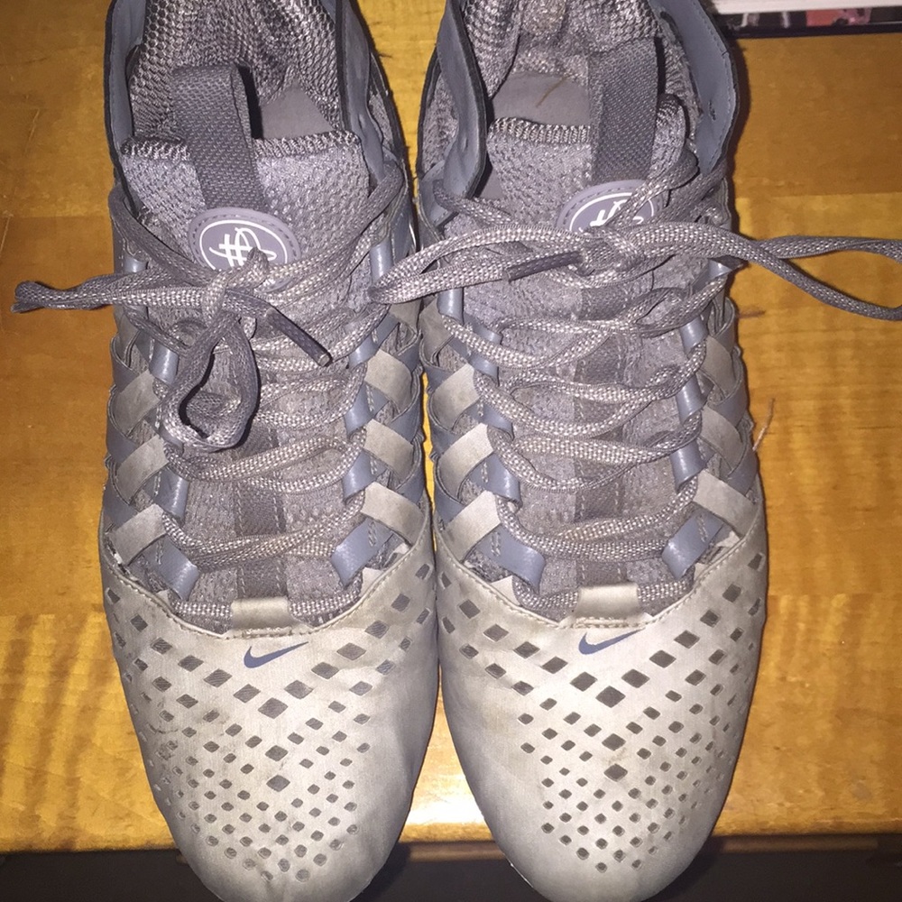 Lacrosse cleats
